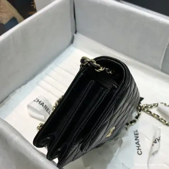 Hyper Peter ON WALLET CHAIN MINI CHANEL 0626
